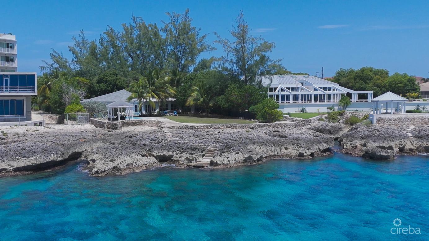 4-bedroom villa in West Bay, Grand Cayman — photo 1