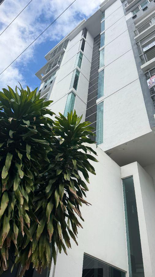 3-bedroom apartment in Evaristo Morales, Santo Domingo — photo 1