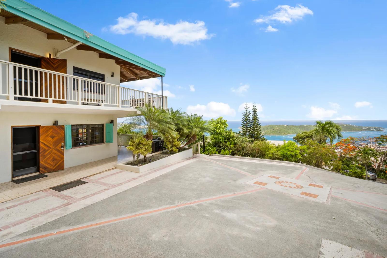 7 Bed 6 Bath Villa with Island Views in US Virgin Islands — photo 3