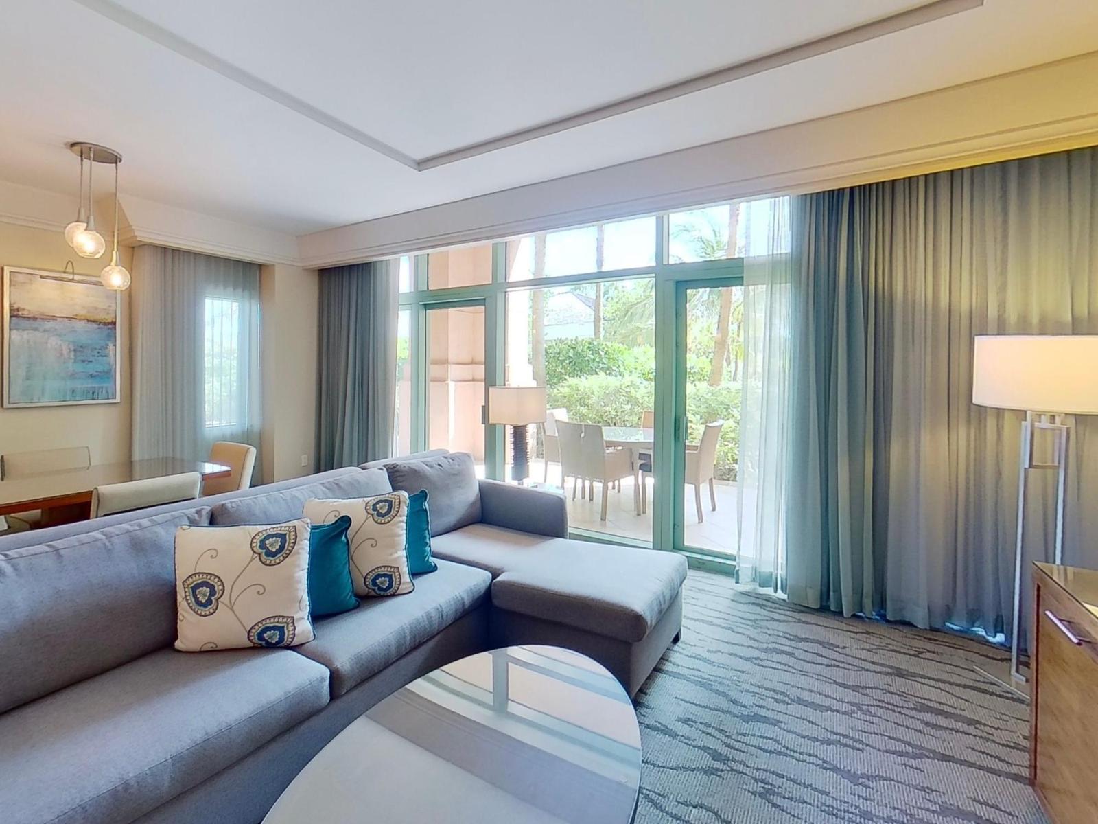 16th Floor 2 Bed Residence for Sale, The Reef at Atlantis, Paradise Island, Bahamas — photo 2