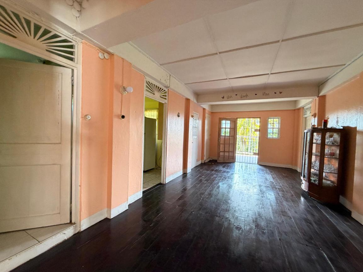 Highgate Jamaica 6BR Home — photo 3