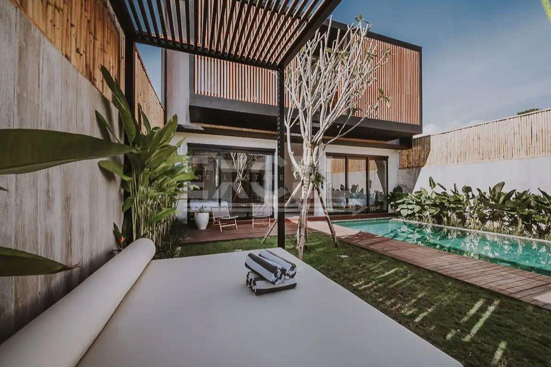 Premium Beach Villa for Yearly Rental in Batu Bolong Canggu — photo 1