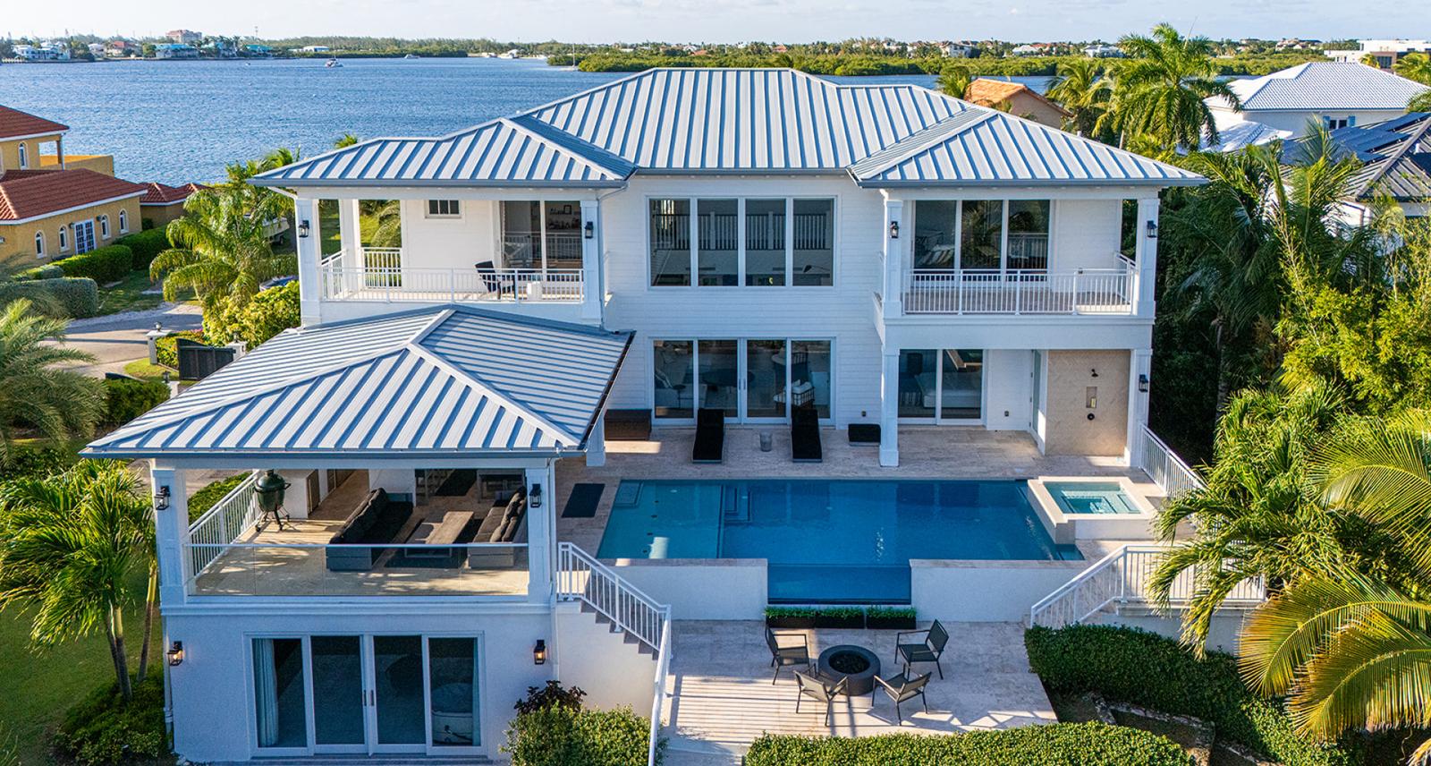 5 Bedroom Villa with Private Pool in West Bay, Cayman Islands — photo 2