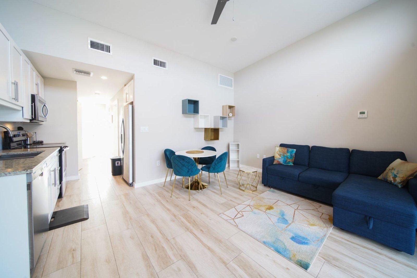 1 Bedroom Condo for Sale, Downtown Reach, George Town, Grand Cayman — photo 5