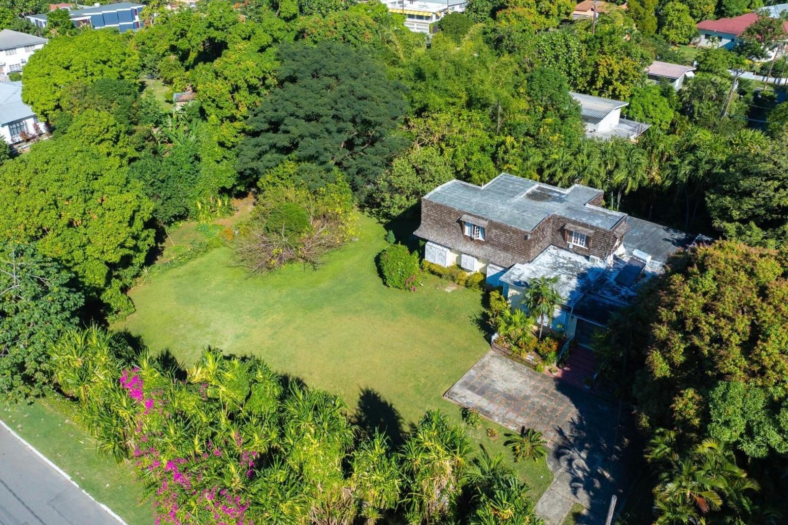 0.87 Acre Residential Lot for Sale, Kingston 6, Jamaica — photo 1