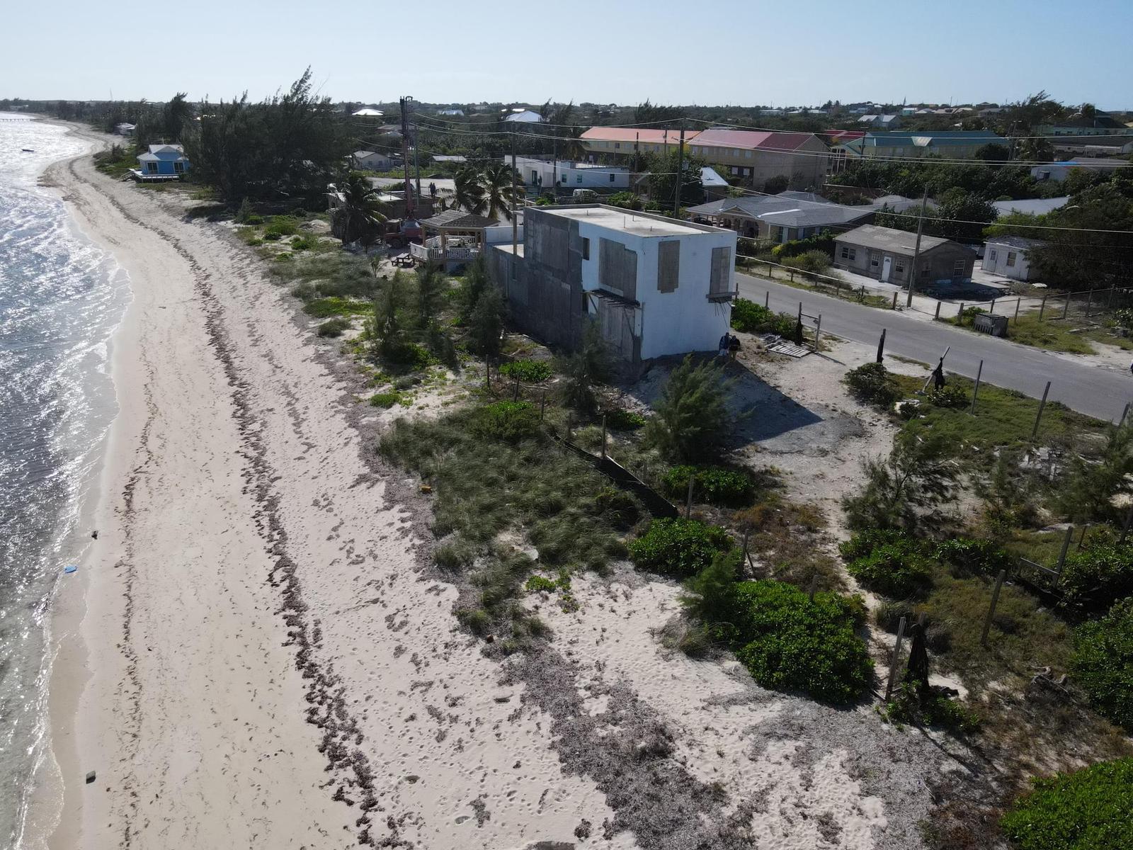 Bay Road Beachfront — photo 4