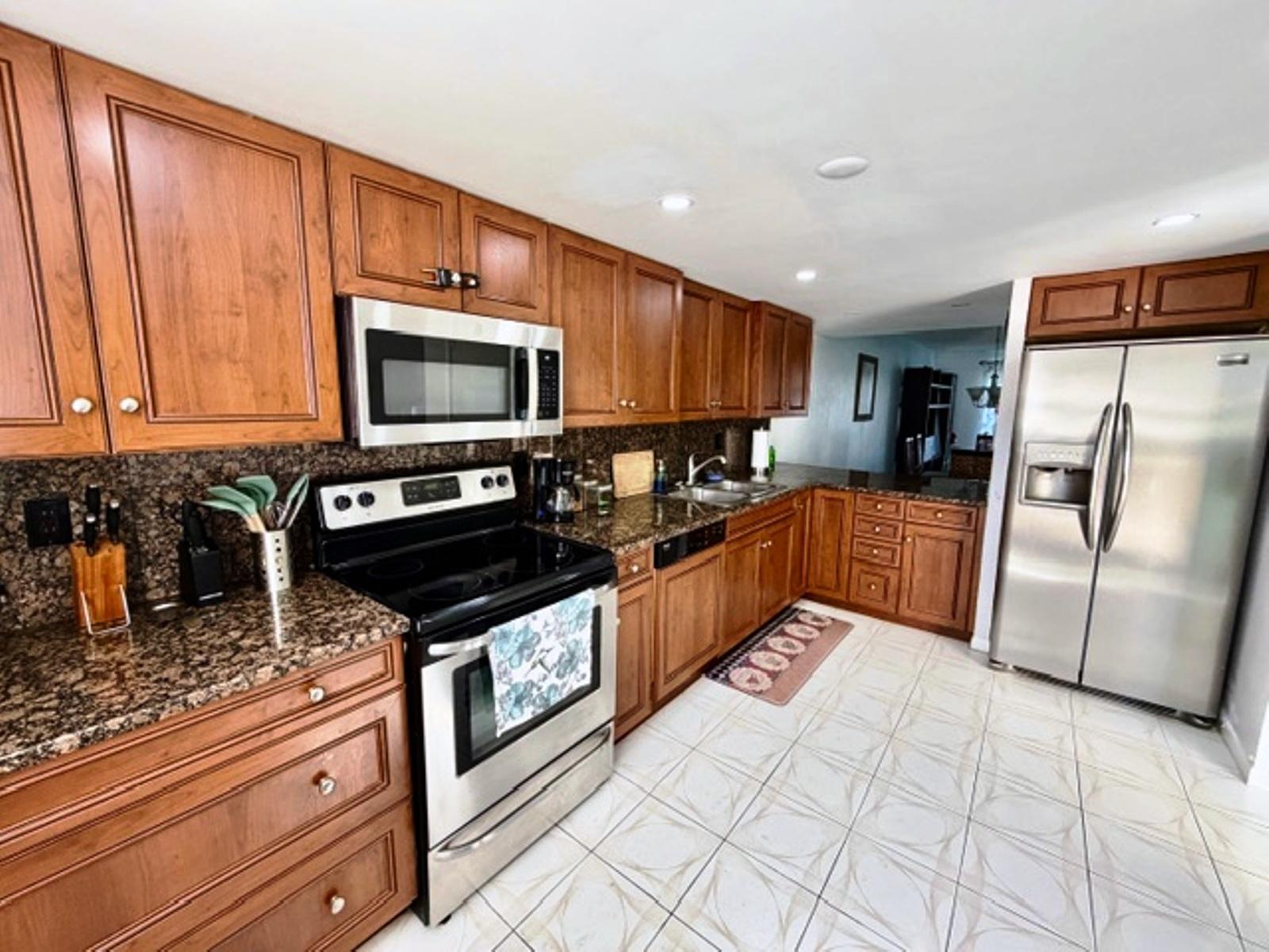 ISLAND BAY CONDO — photo 5