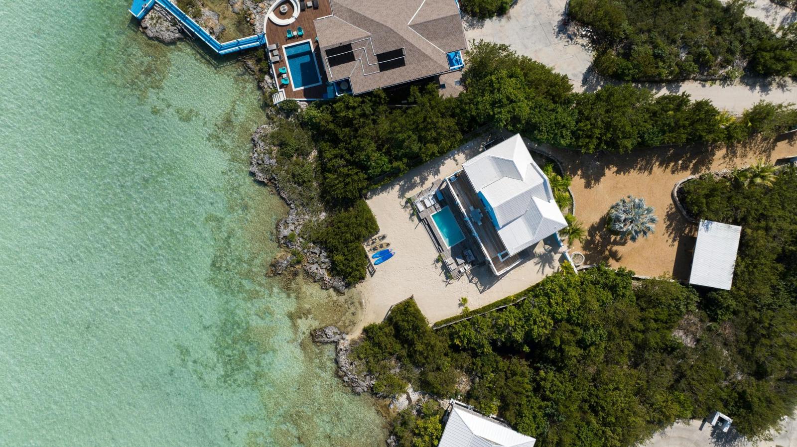 4-bedroom villa in Chalk Sound, Turks and Caicos Islands — photo 4