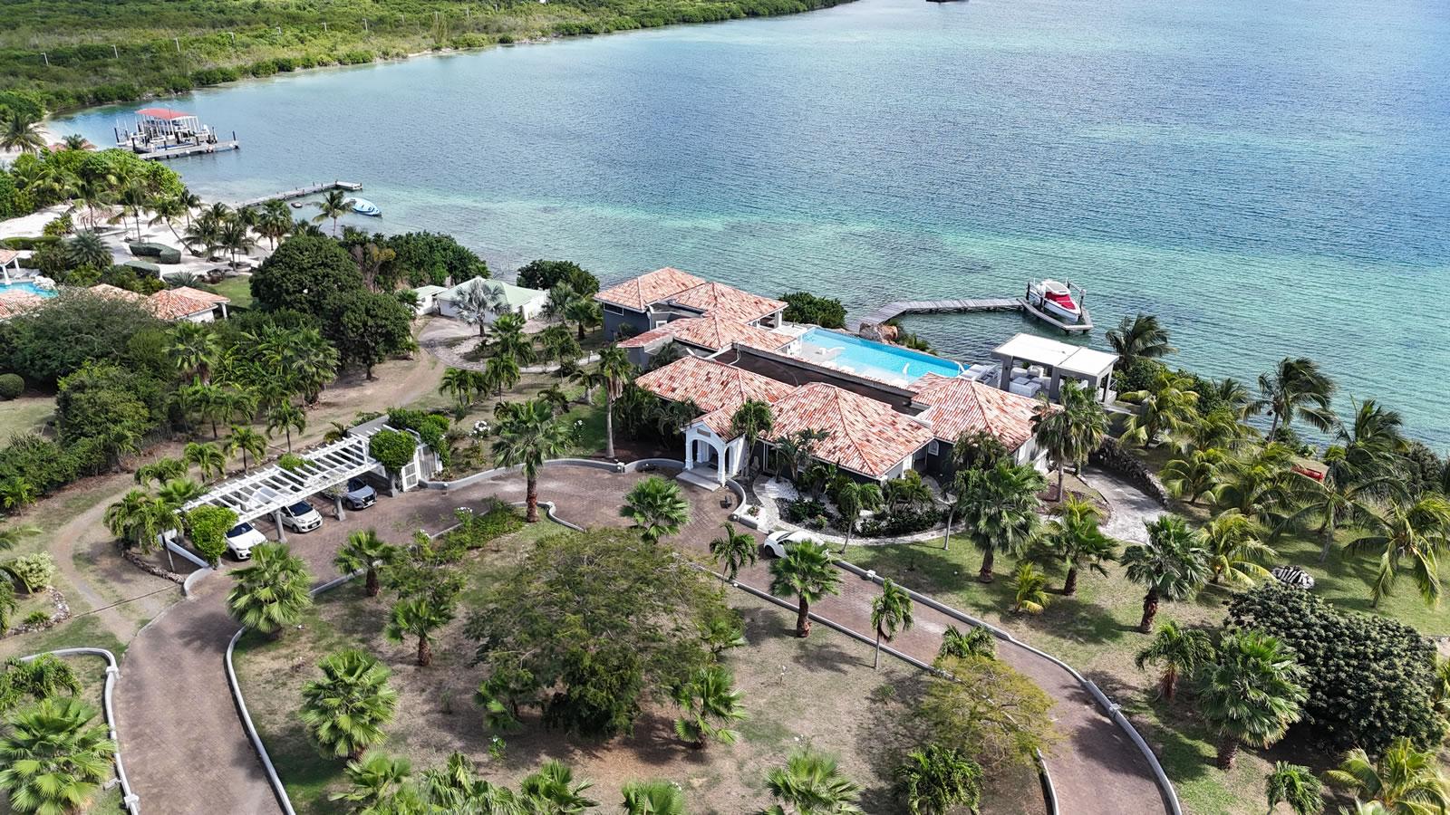 5 Bedroom Luxury Waterfront Villa for Sale, Terres Basses, St Martin — photo 2