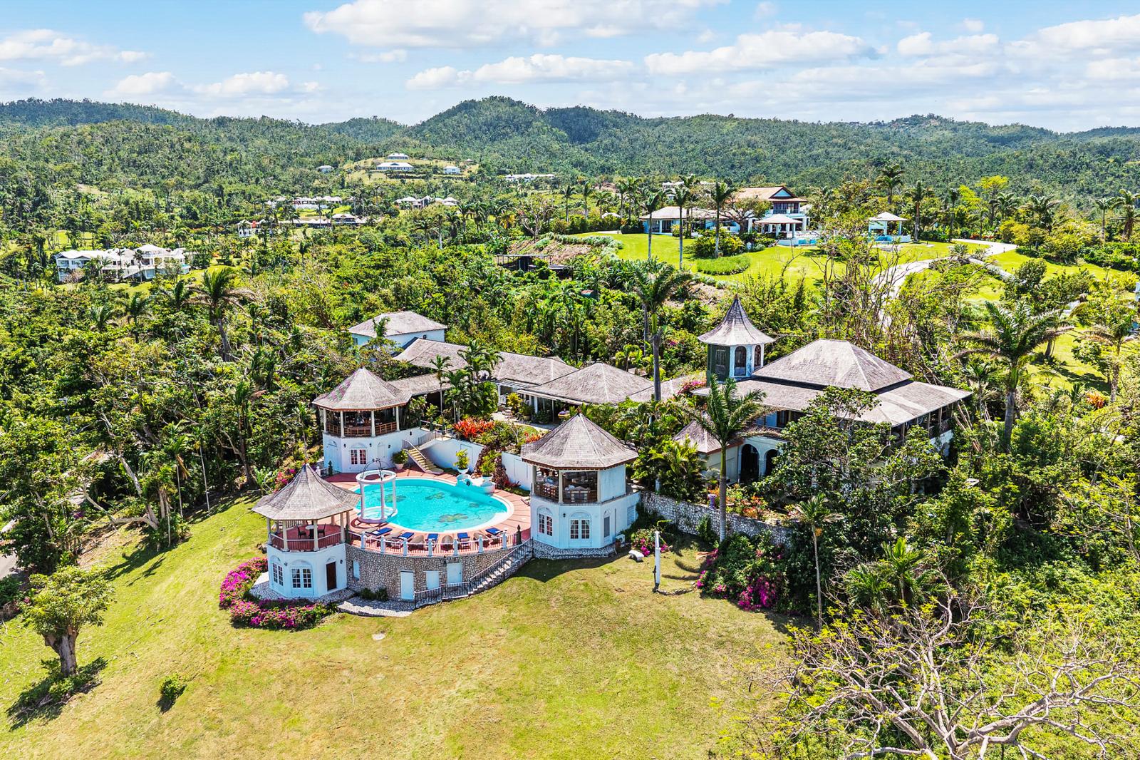 6 Bedroom Luxury Estate for Sale, Tryall Club, Jamaica — photo 1