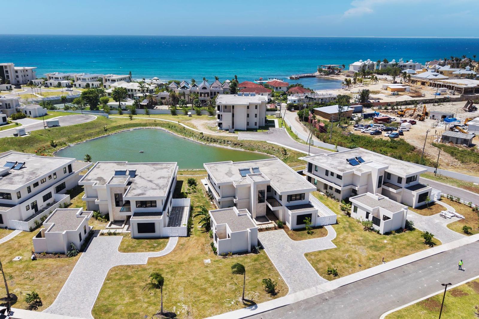 New 3 Bedroom Luxury Beachfront Condo 24 for Sale — photo 1