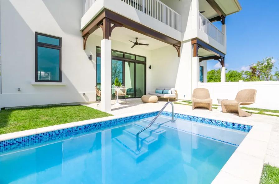 OLEA Stunning 3BR Waterfront Duplex — photo 2