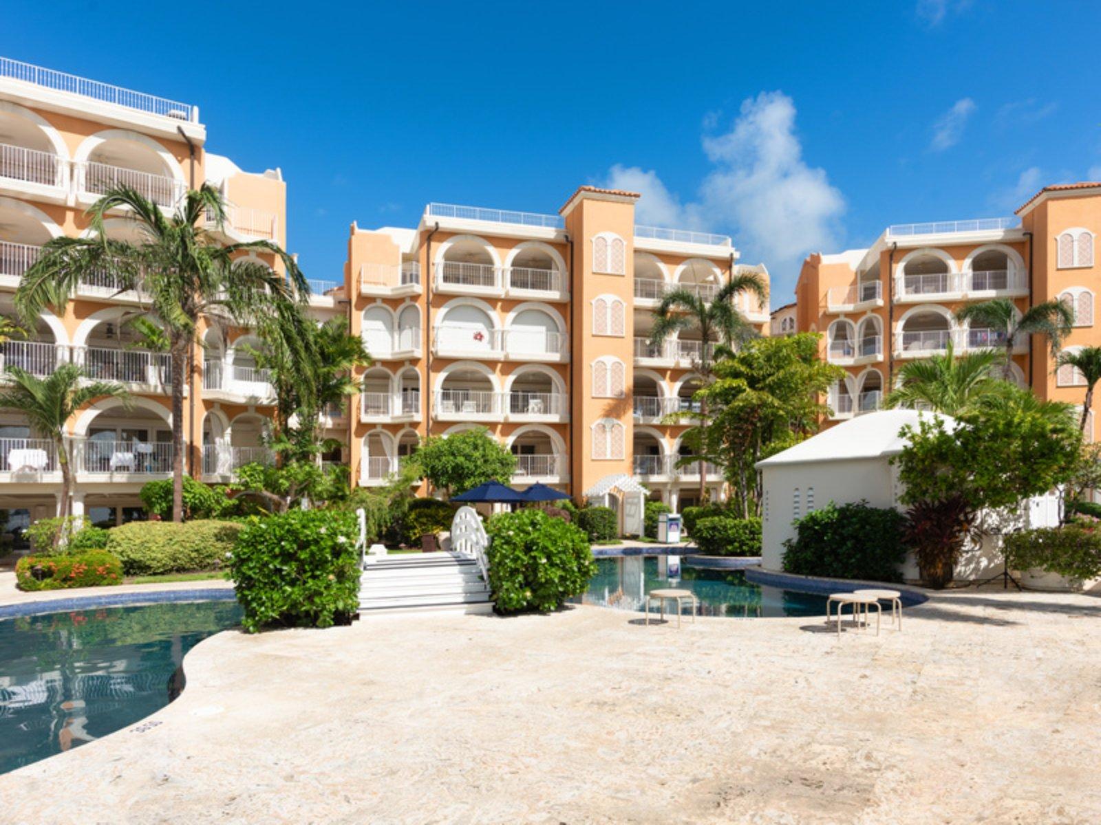 3-bedroom beachfront apartment in St Peter's Bay, Barbados — photo 5