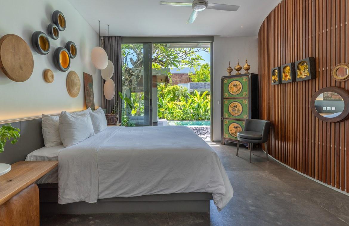Contemporary 3-Bedroom Villa in Kerobokan, Bali — photo 5
