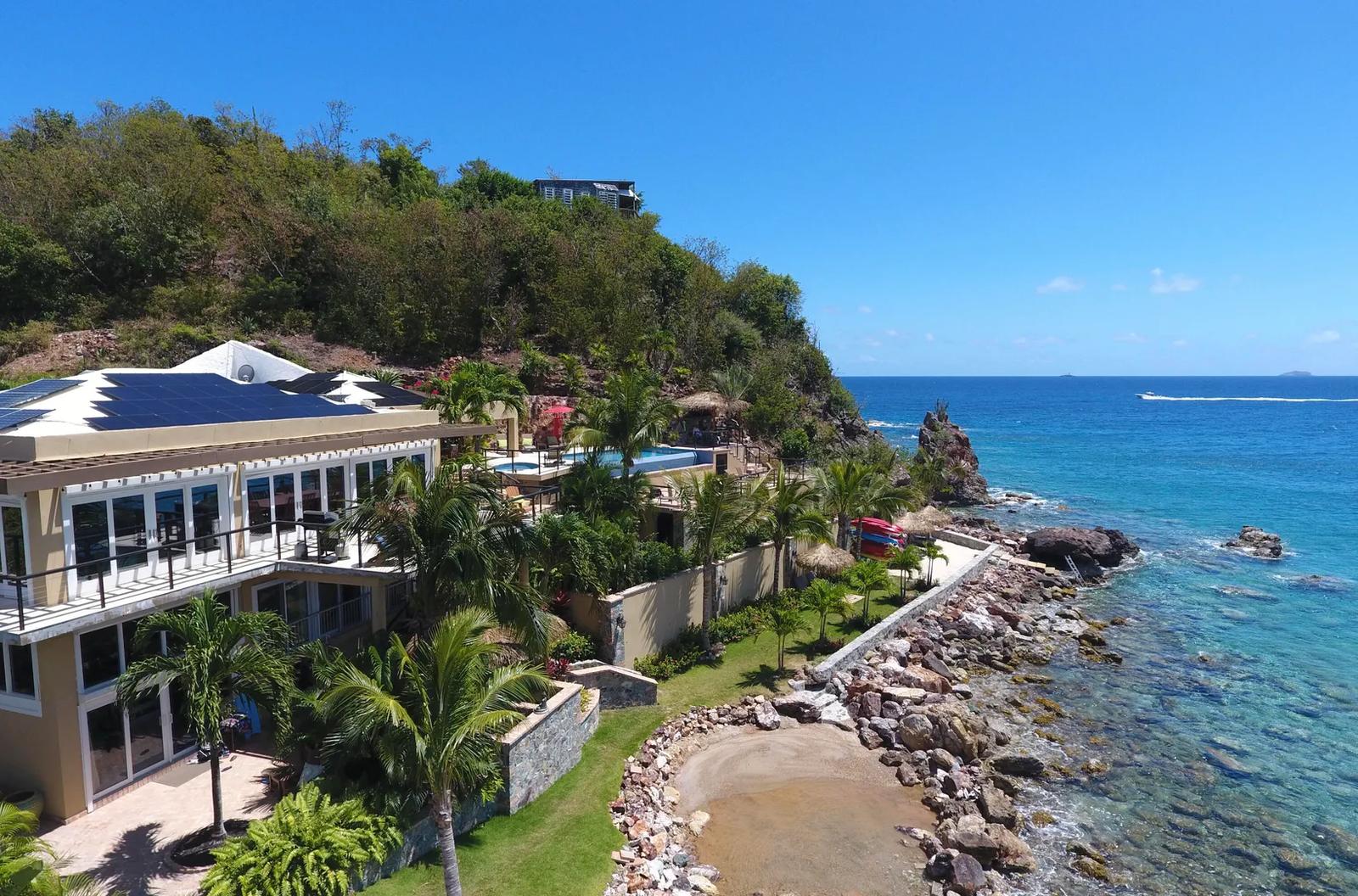 Lime In De Coconut Villas — photo 1