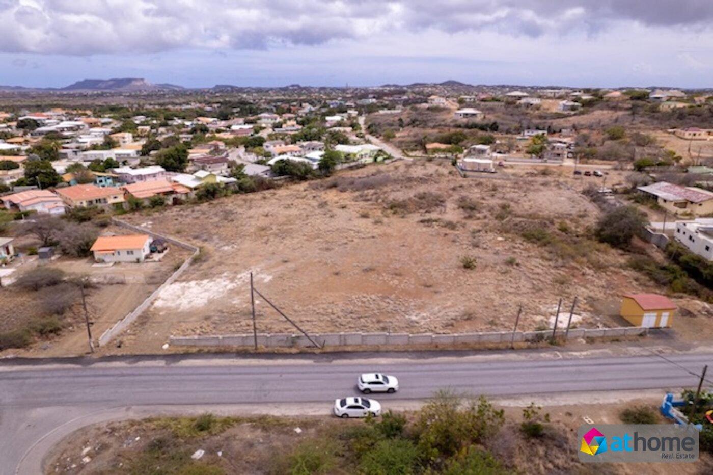 2-bedroom home in Santa Catharina — photo 4