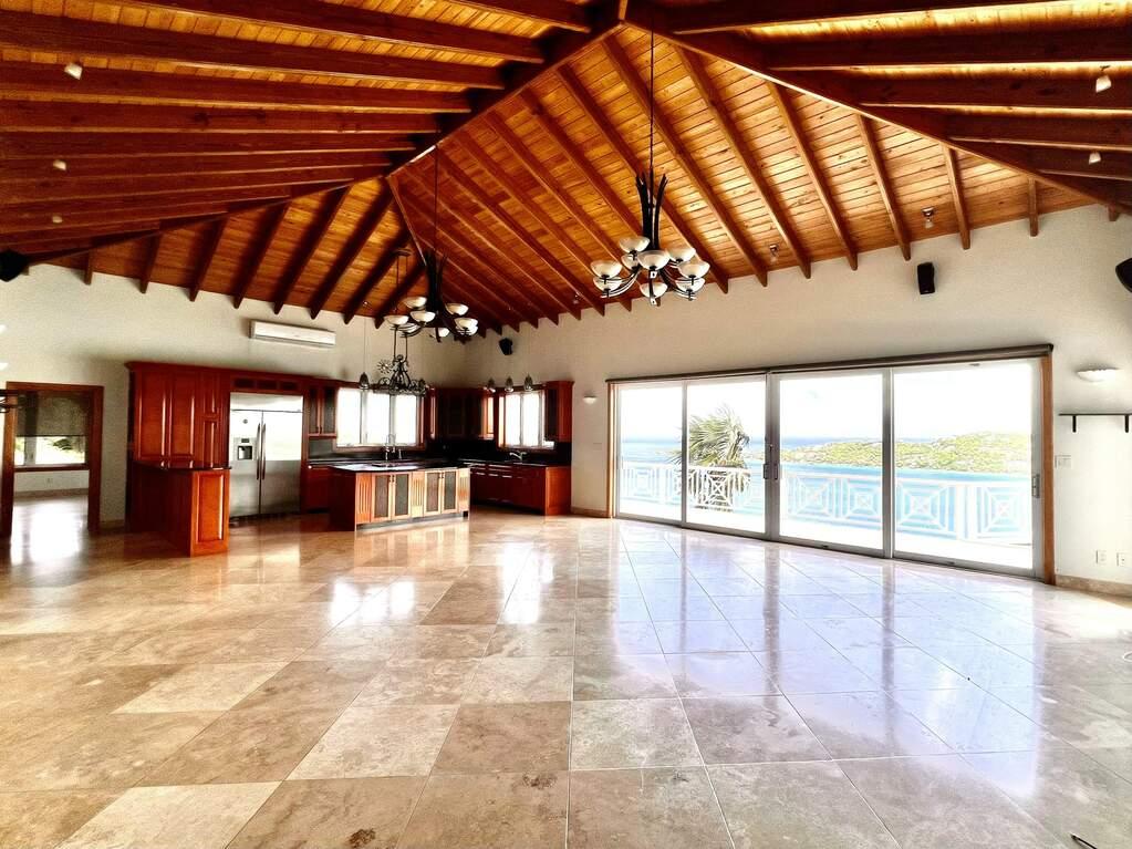 4 bedroom Multi Unit for sale — photo 5