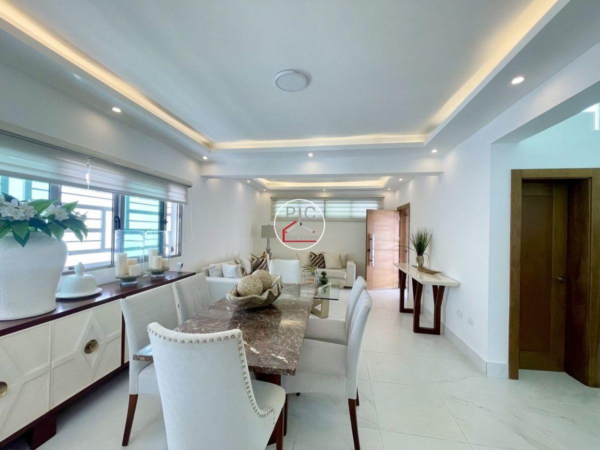 Premium Three-Story Residence in the Bayardo Gated Community — photo 3