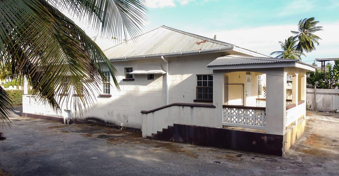 0.87 Acre Beachfront Re-Development Opportunity, Brighton Beach, St Michael, Barbados — photo 4