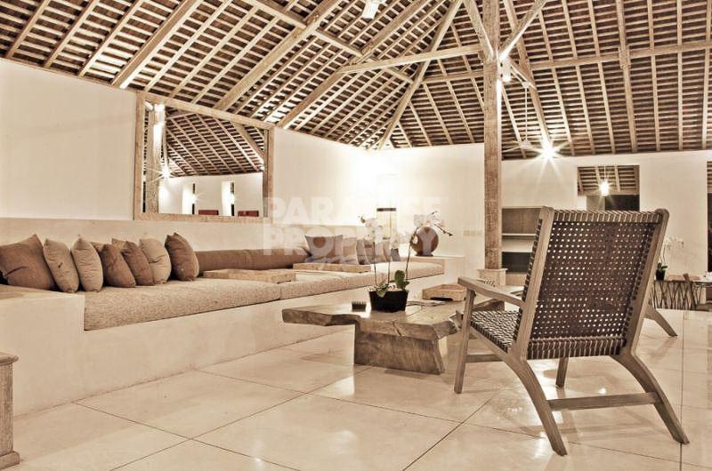 4 Bedroom Colonial Villa with a Tropical Outlook — photo 4