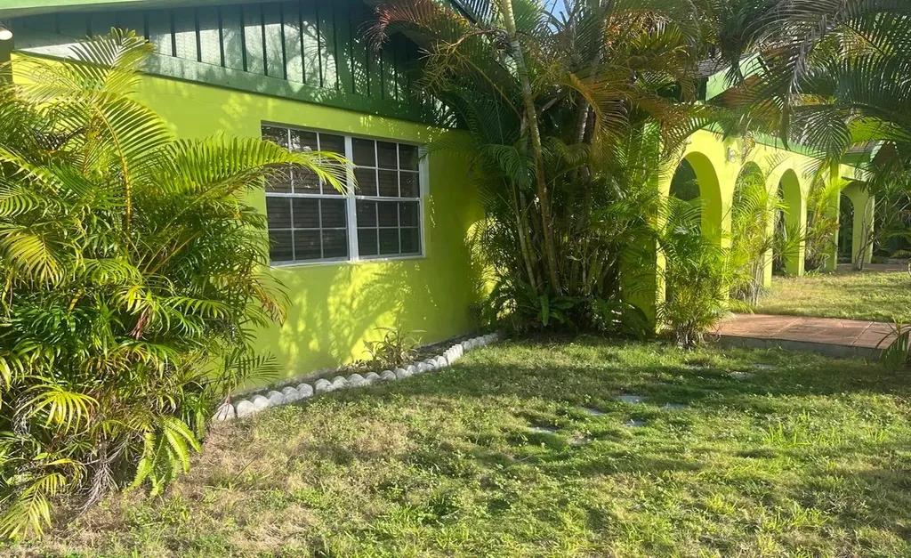 4-bedroom house in Coral Heights West, Paradise Island — photo 1