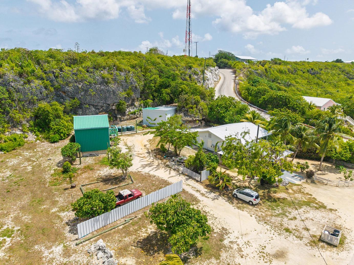 5 Bedroom Income-Producing Multi-Unit Property for Sale in Cayman Brac — photo 2