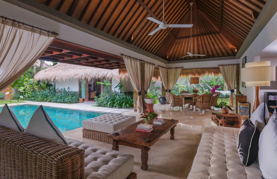 Contemporary Balinese Villas in Seminyak gated estate — photo 1
