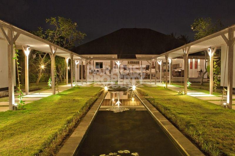 4 Bedroom Colonial Villa with a Tropical Outlook — photo 2