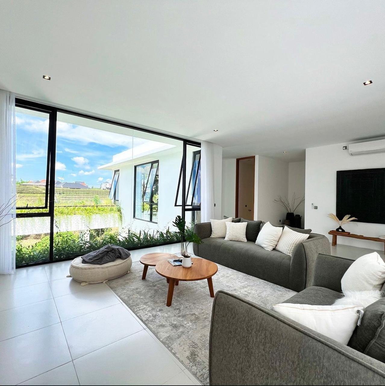 4 bedroom villa for rent in Pererenan, Bali, Indonesia — photo 2