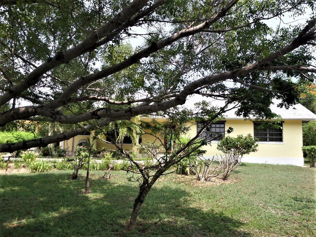3 Bedroom Residence for sale in HAMILTON’S, Long Island, The Bahamas — photo 1