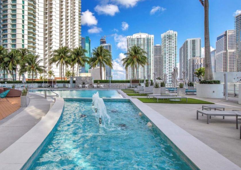 Ivy at Riverfront 2BR Stylish Miami Condo — photo 1