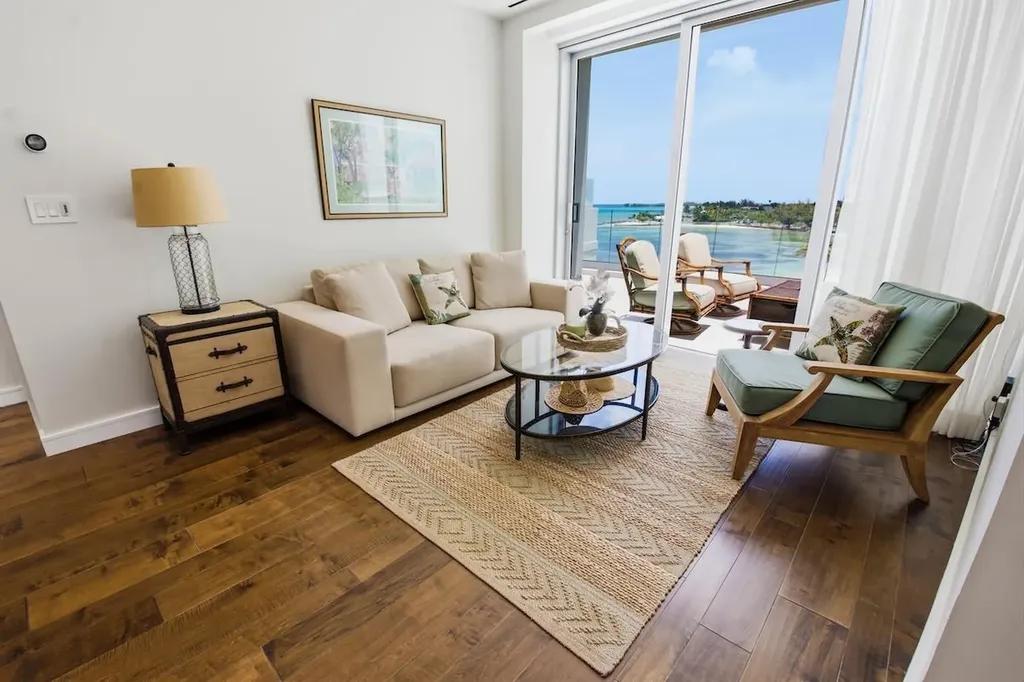 2-bedroom condo in New Providence with ocean views — photo 4