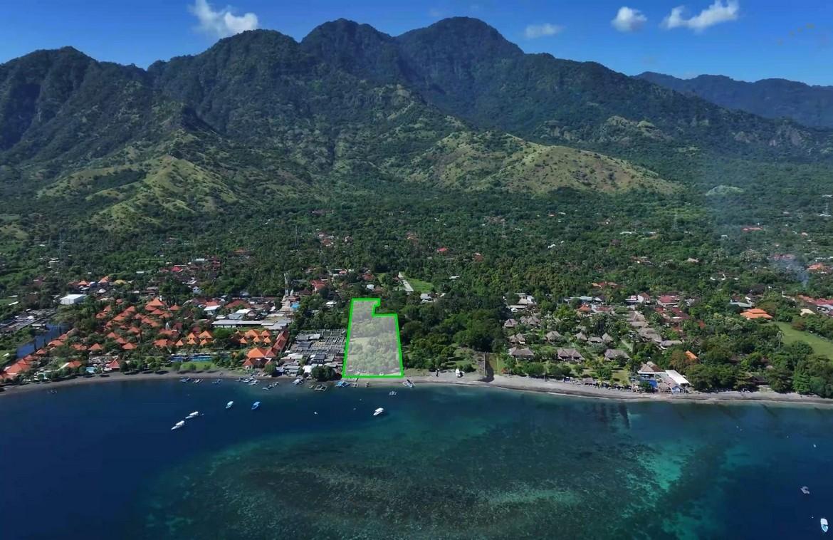 Exclusive 9775sqm beachfront land in Pemuteran — photo 3