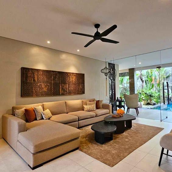 4 bedroom house in Denpasar — photo 1
