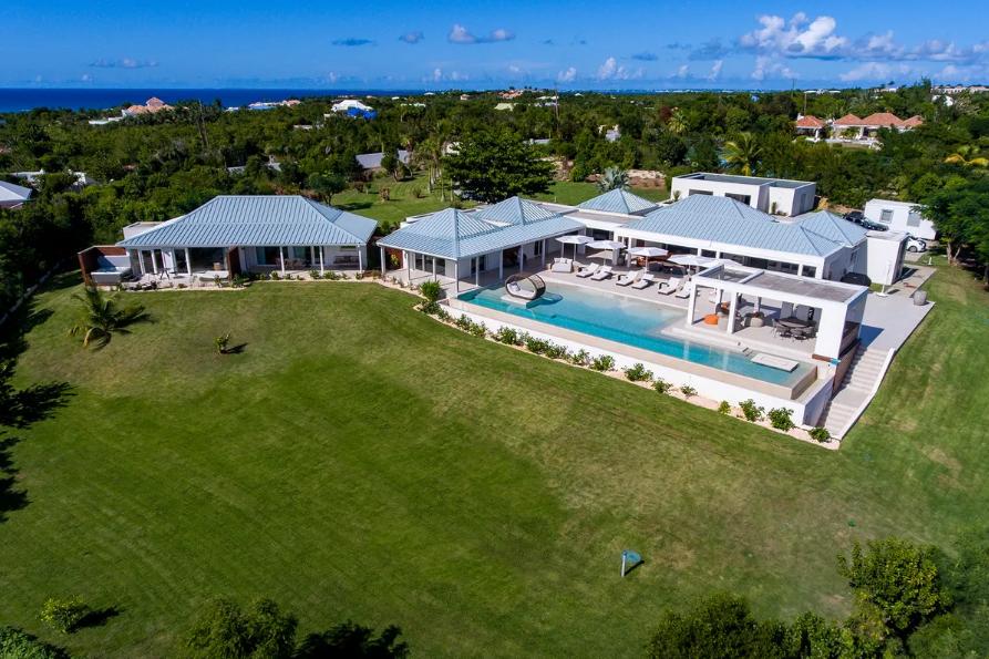 Stunning 5BR Villa Avanti at Les Terres Basses, St Martin — photo 2