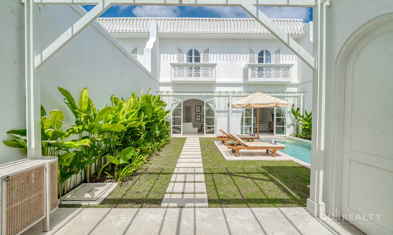 Brand New Three-Bedroom Mediterranean Villa — photo 5