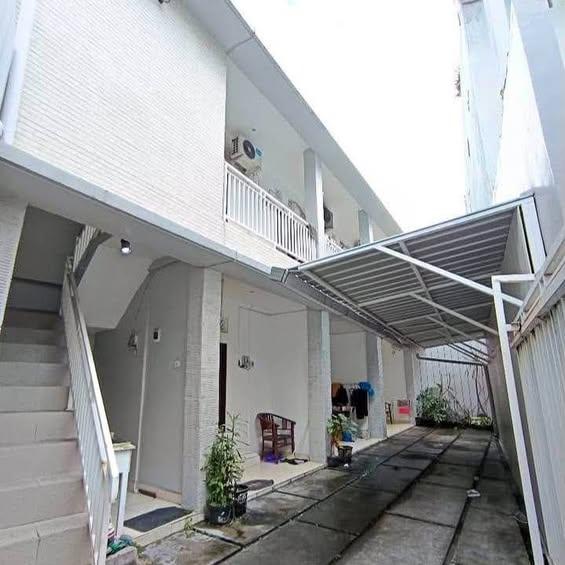 6 bedroom apartment in Denpasar — photo 1