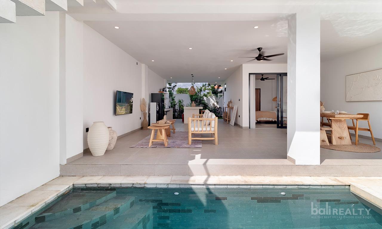 Rustic Two-Bedroom Villa in Tumbak Bayuh, Pererenan, Bali, Indonesia — photo 3