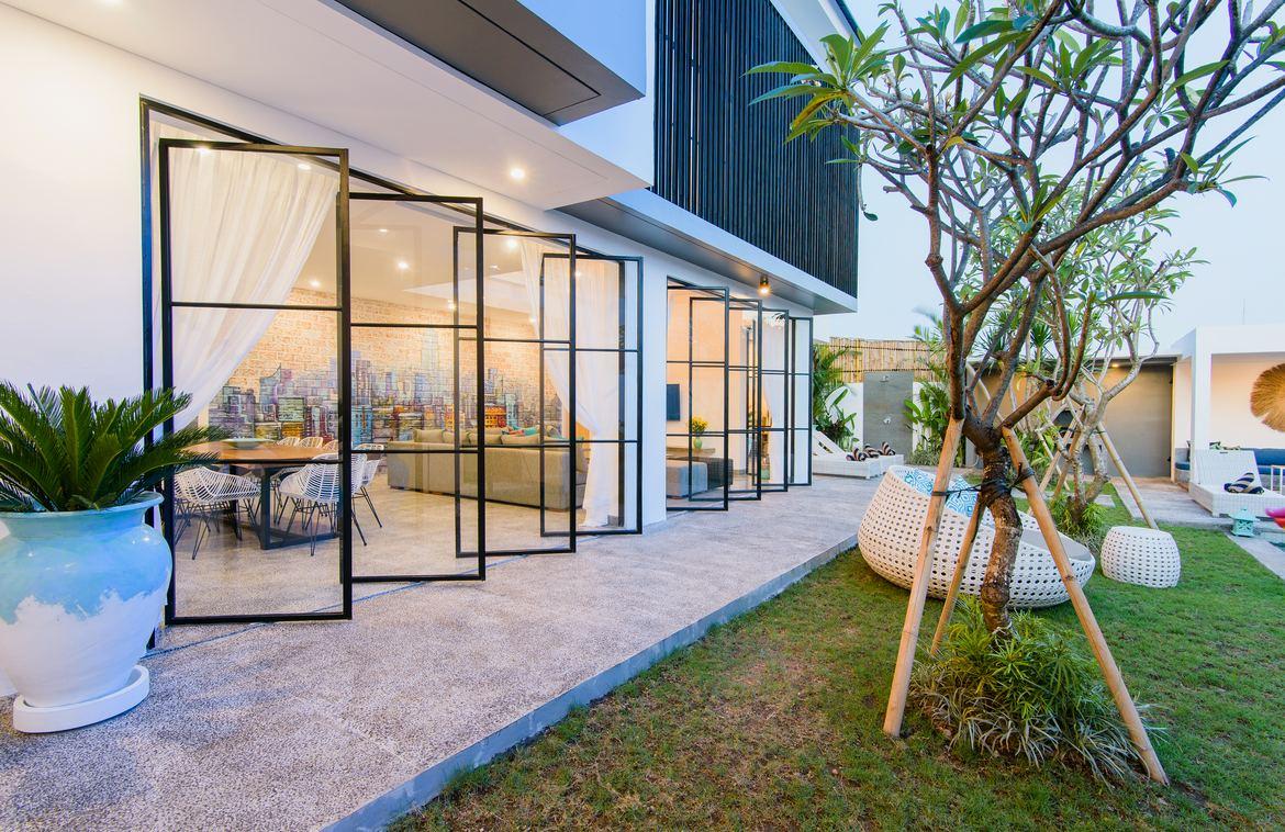 Spacious 4-bedroom family villa in prime Berawa location — photo 2