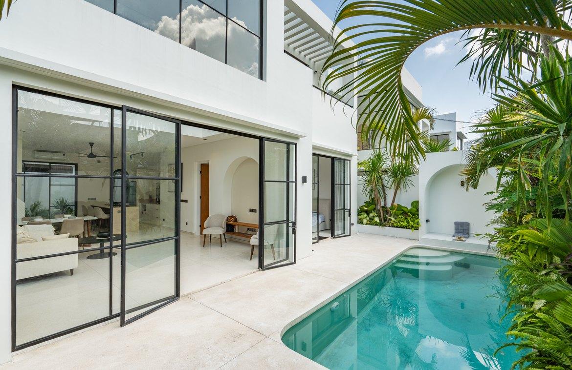 Sleek Modern Living with Serene Poolside near Bumbak in Kerobokan, Bali, Indonesia. — photo 1