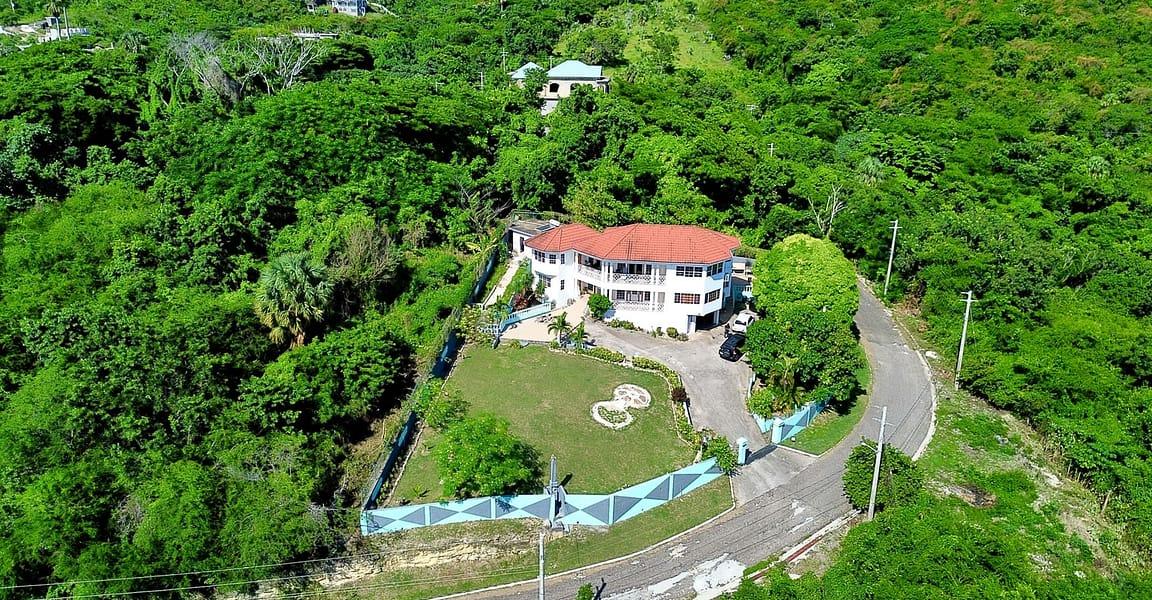 4 Bedroom House for Sale, Whitehouse, Westmoreland, Jamaica — photo 5