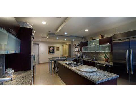 4 Bedroom Apartment for Sale at Santo Domingo — photo 4