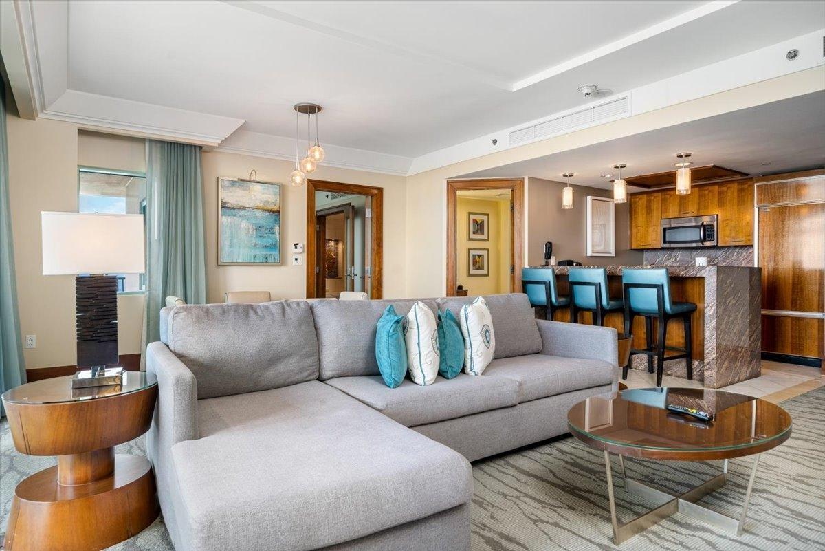 16th Floor 2 Bed Residence for Sale, The Reef at Atlantis, Paradise Island, Bahamas — photo 5