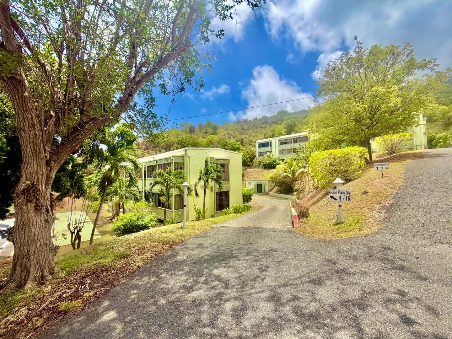 1 Bed, 1 Bath Condo with Sea View in Peter's Farm Co — photo 1