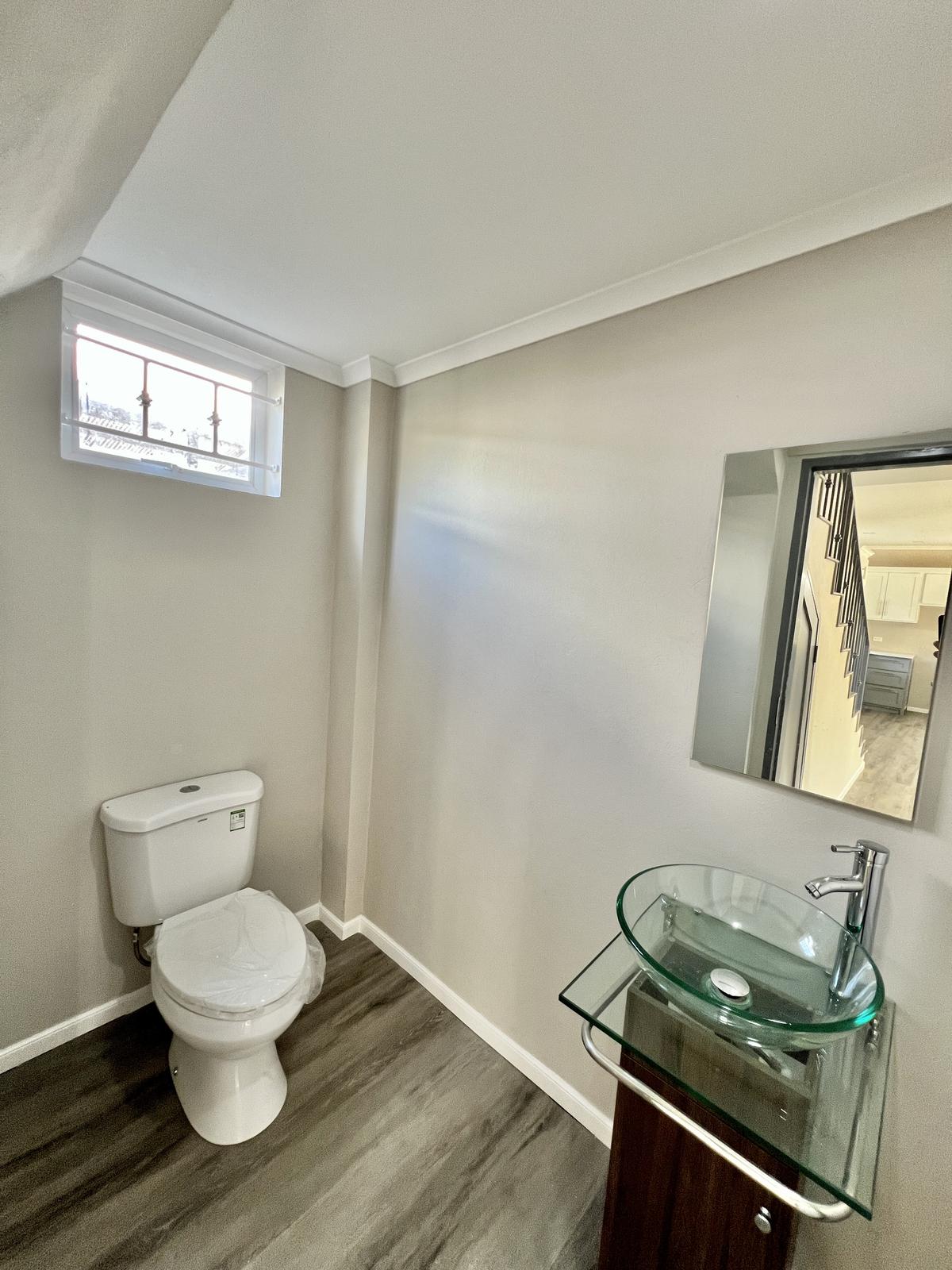 Contemporary Duplex Townhouse with easy highway access located in Charlieville — photo 4