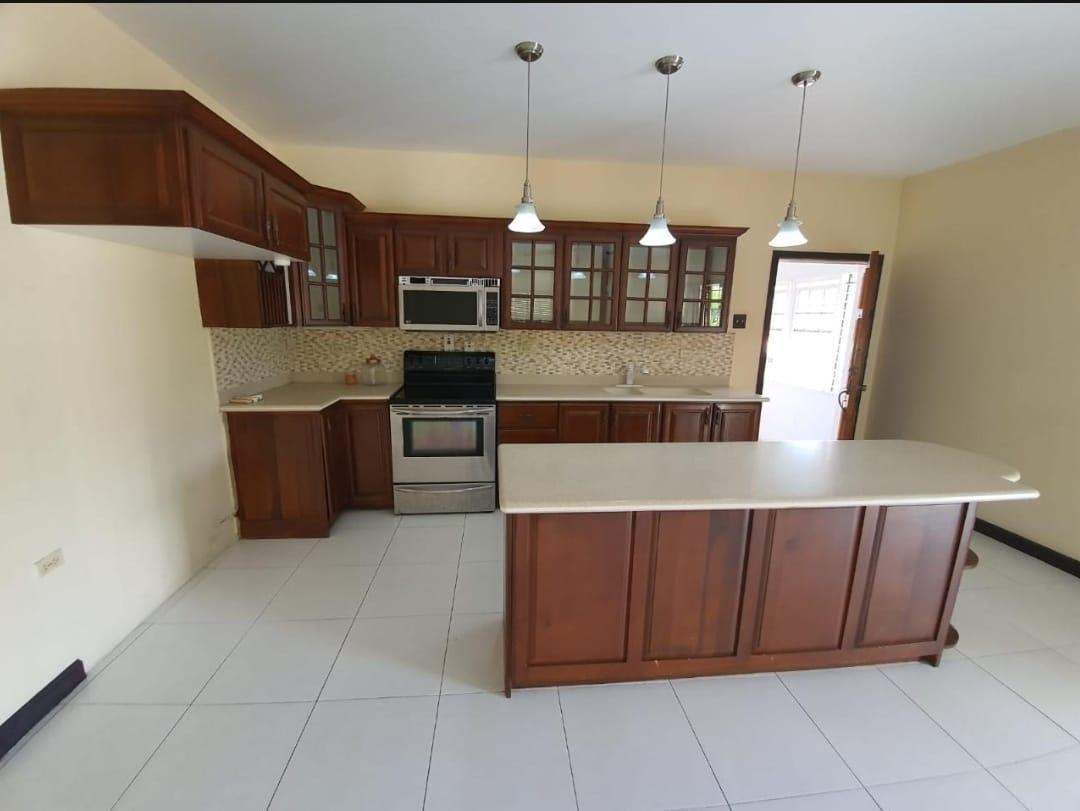 STILWELL ROAD Kingston & St. Andrew Kingston 8 — photo 4