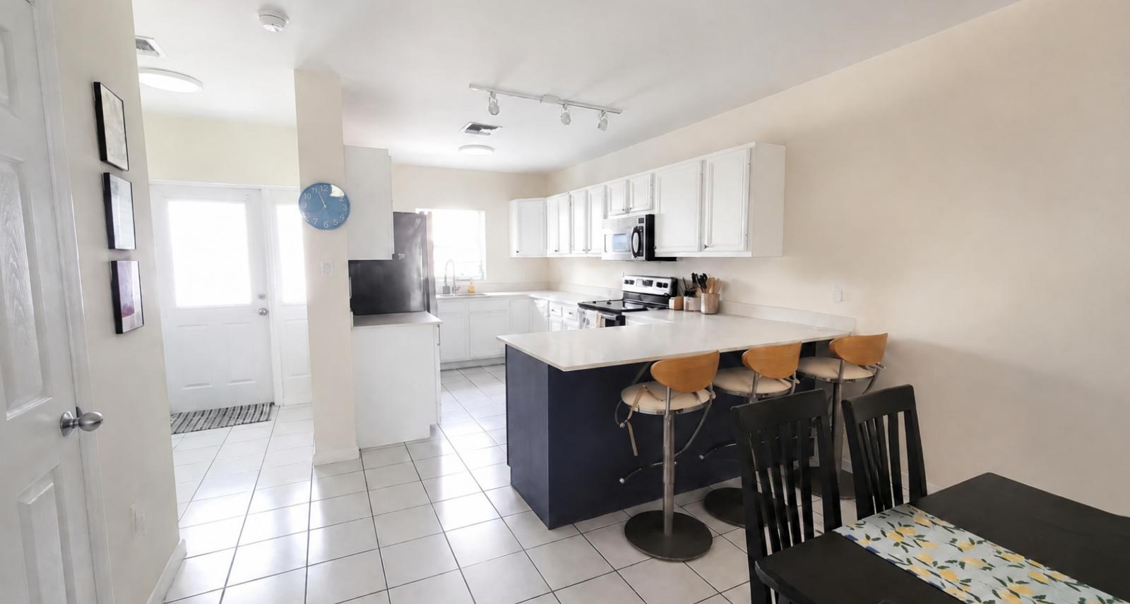 2-bedroom apartment in Prospect, Cayman Islands — photo 4