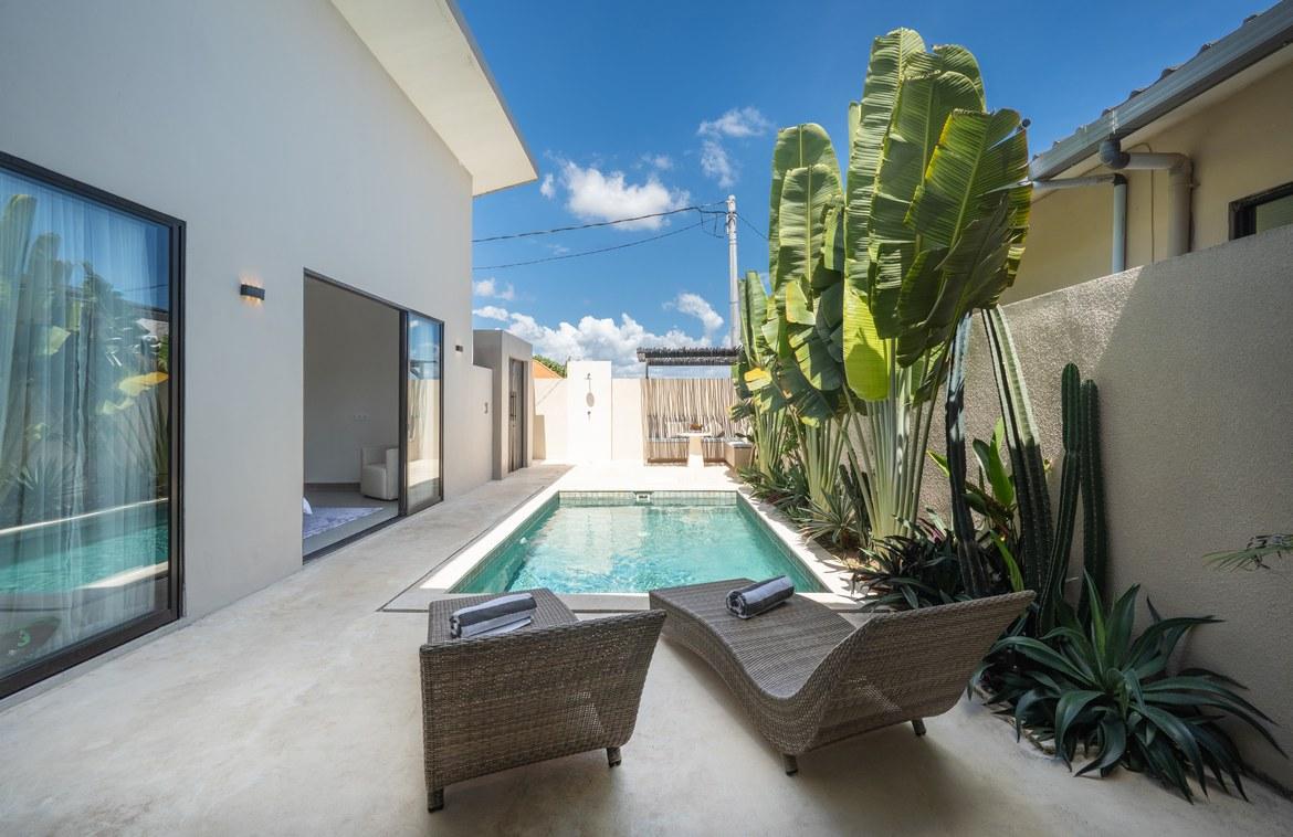 Warm contemporary 2-bedroom villa in Padonan — photo 1