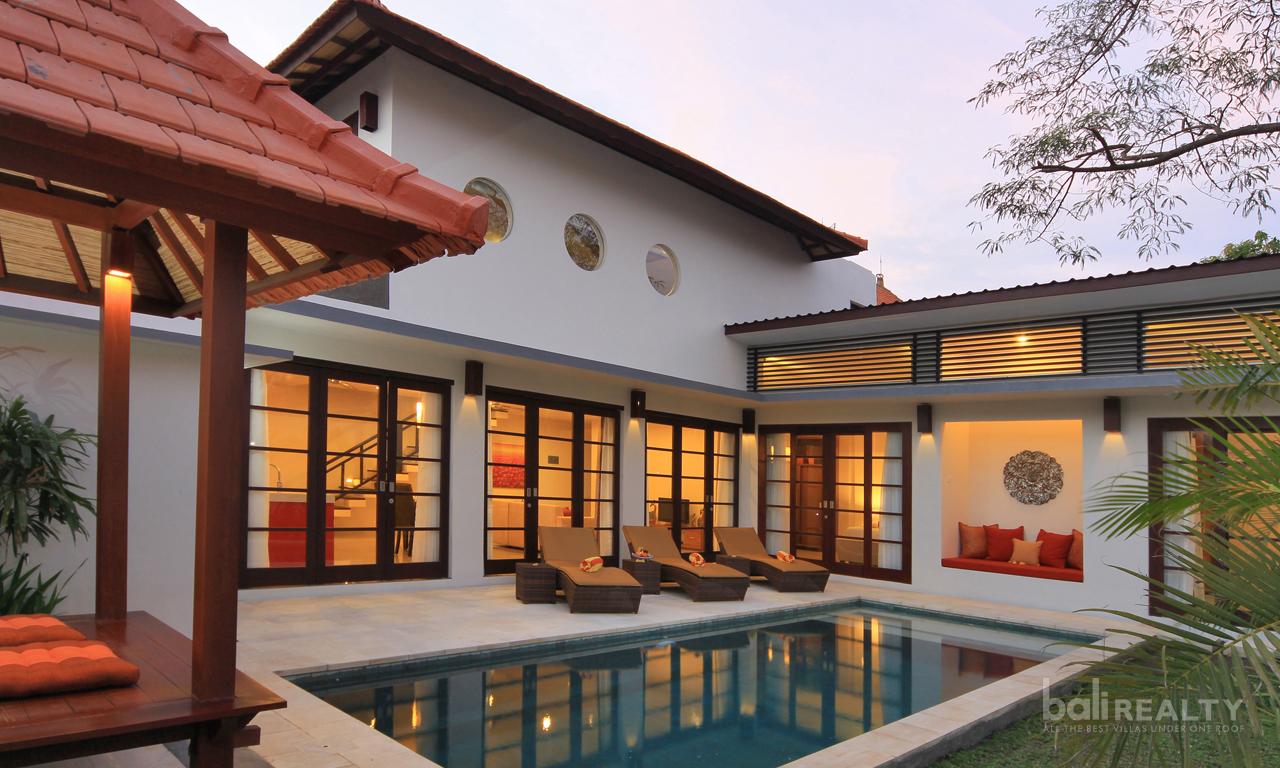 33 Bedroom Villa Complex in Kerobokan — photo 1