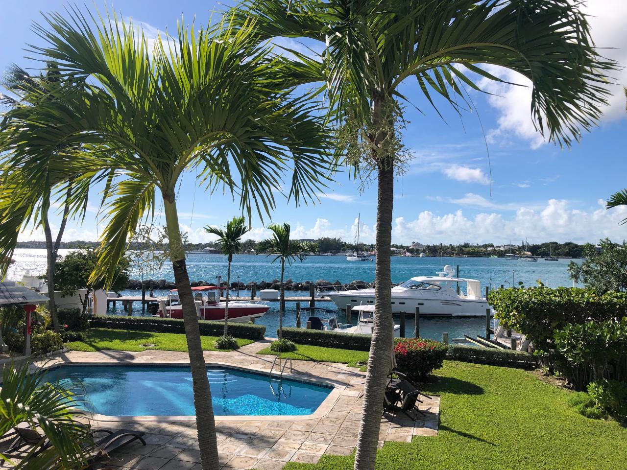 2 bedroom Apartment for sale — HARBOURSIDE II in Nassau / New Providence, The Bahamas — photo 2